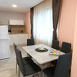 Lime House, 4*