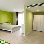 شقة فندقية Lime House, كيوستينديل