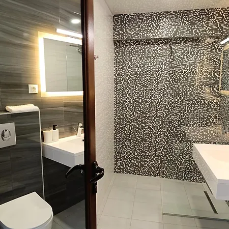 Lime House, Hotel de apartamente 4*