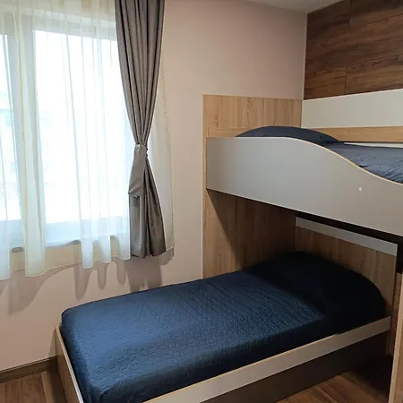 Ξενοδοχείο με διαμερίσματα Lime House, 4*