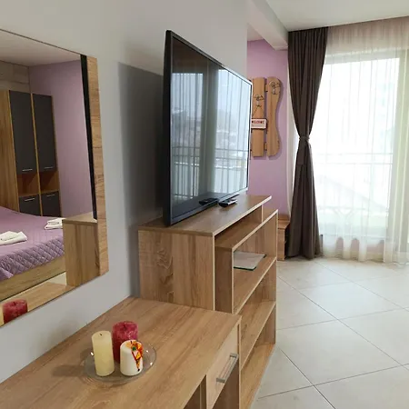 Lime House, アパートホテル 4*