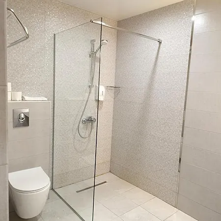 Lime House, 4*