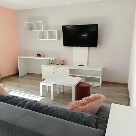 Lime House, Κιουστεντίλ