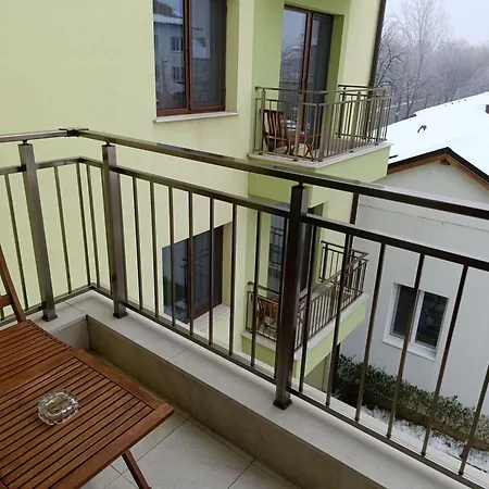 Ξενοδοχείο με διαμερίσματα Lime House, Κιουστεντίλ