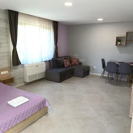 Lime House, Kjustendil