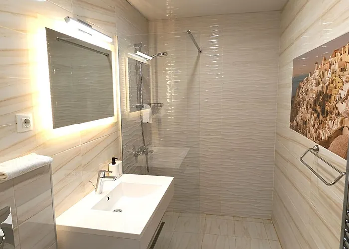 Lime House, Кюстендил