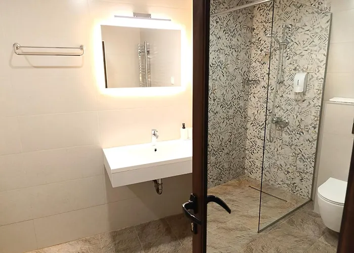 Lime House, Кюстендил